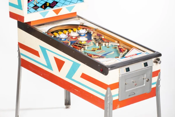 airport-78-34.jpg pinball machine - Preview image showing playfield artwork and design details