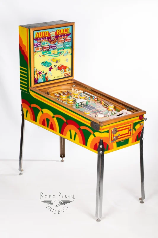 auto-race-301-34.jpg pinball machine - Preview image showing playfield artwork and design details