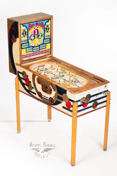 band-wagon-1570-34.jpg pinball machine - Preview image showing playfield artwork and design details