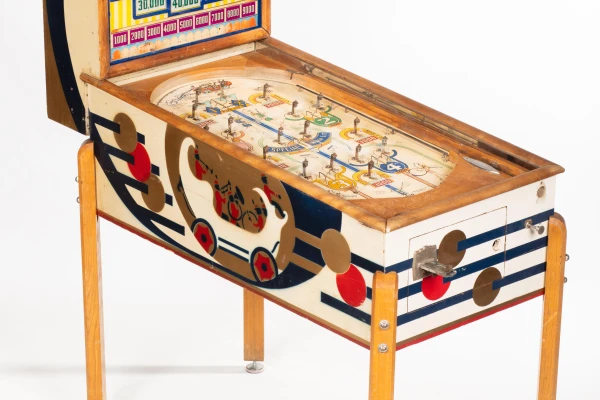 band-wagon-1570-34.jpg pinball machine - Preview image showing playfield artwork and design details
