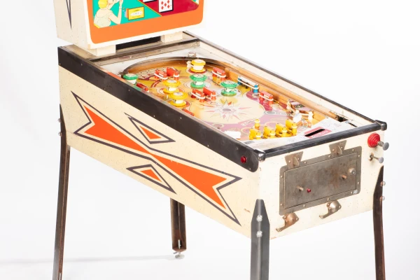 big-casino-361-34.jpg pinball machine - Preview image showing playfield artwork and design details