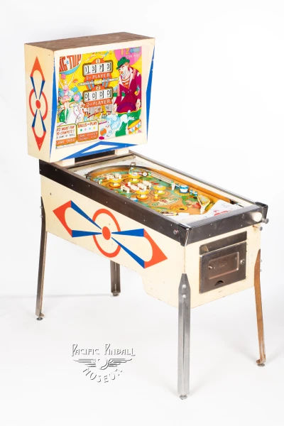 big-top-404-34.jpg pinball machine - Preview image showing playfield artwork and design details