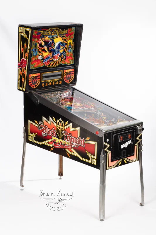 black-knight-2000-944-34.jpg pinball machine - Preview image showing playfield artwork and design details