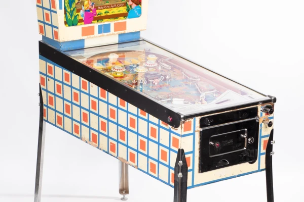 buckaroo-40-34.jpg pinball machine - Preview image showing playfield artwork and design details