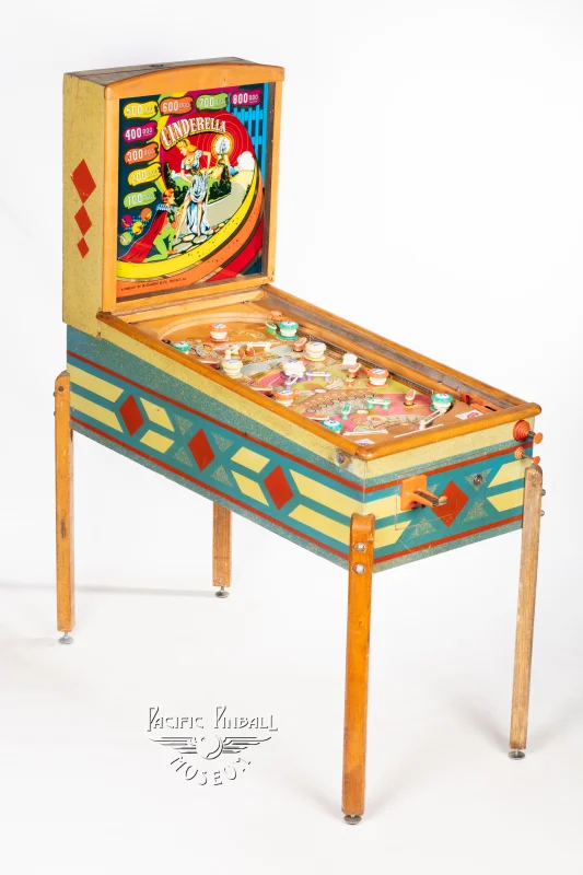 cinderella-203-34.jpg pinball machine - Preview image showing playfield artwork and design details