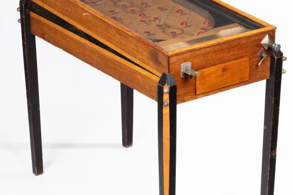 contact-jr-1630-34.jpg pinball machine - Preview image showing playfield artwork and design details