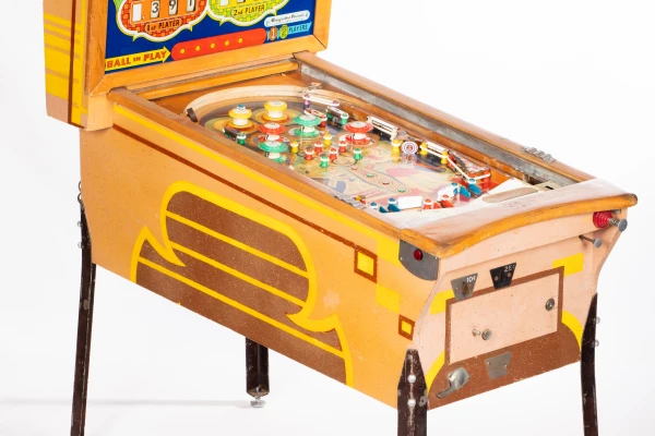 continental-cafe-303-34.jpg pinball machine - Preview image showing playfield artwork and design details