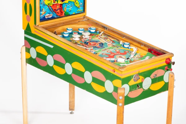 crossroads-256-34.jpg pinball machine - Preview image showing playfield artwork and design details