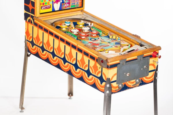 dancing-dolls-129-34.jpg pinball machine - Preview image showing playfield artwork and design details