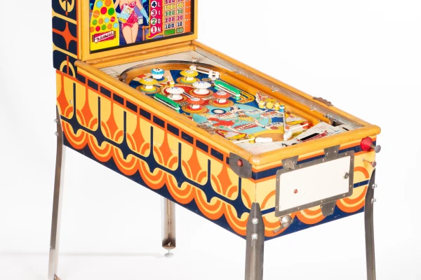 dancing-dolls-395-34.jpg pinball machine - Preview image showing playfield artwork and design details