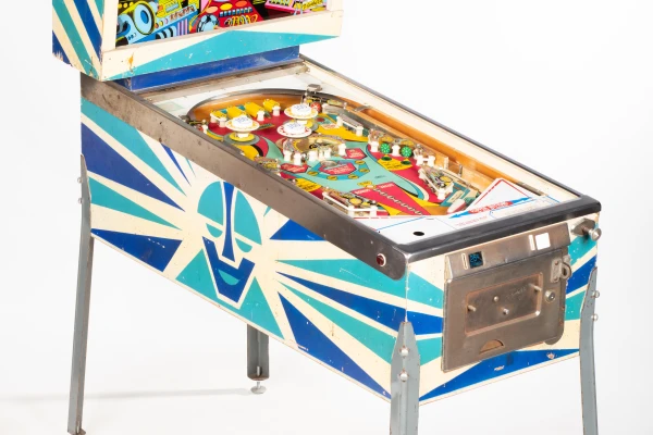 duotron-107-34.jpg pinball machine - Preview image showing playfield artwork and design details