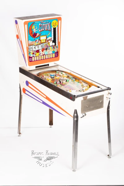 flipper-clown-420-34.jpg pinball machine - Preview image showing playfield artwork and design details