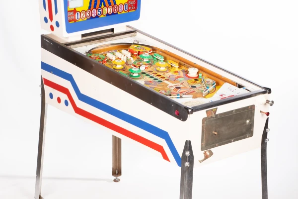 flipper-fair-364-34.jpg pinball machine - Preview image showing playfield artwork and design details