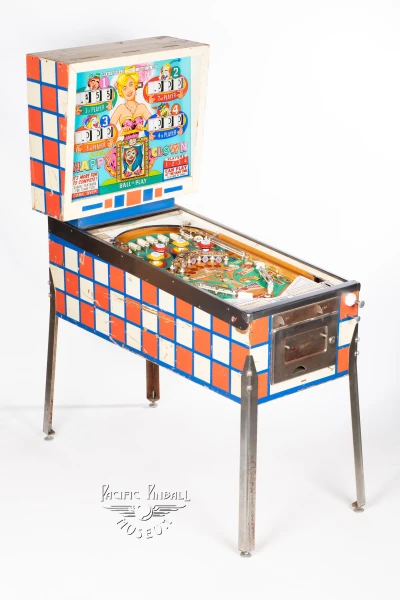 happy-clown-446-34.jpg pinball machine - Preview image showing playfield artwork and design details