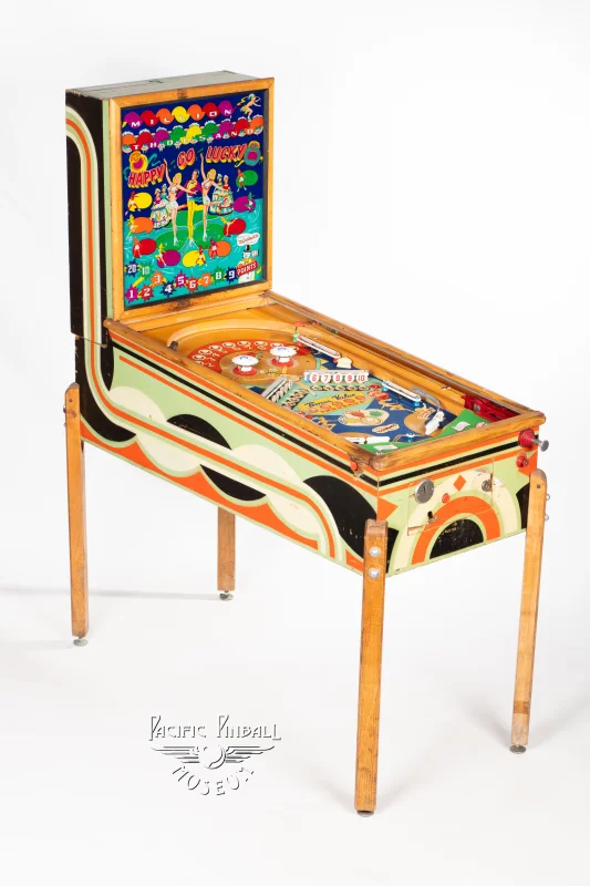 happy-go-lucky-225-34.jpg pinball machine - Preview image showing playfield artwork and design details