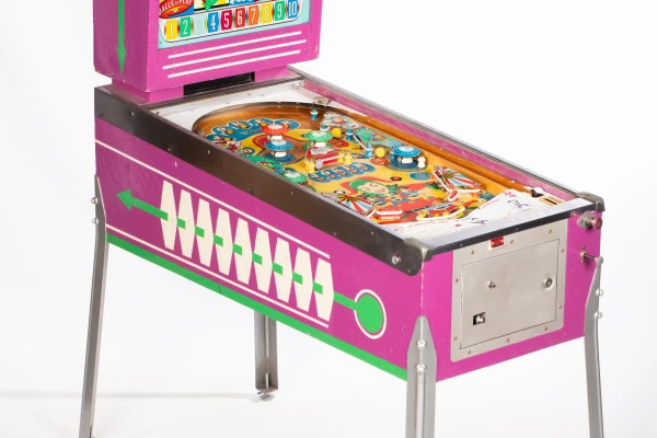 jolly-jokers-421-34.jpg pinball machine - Preview image showing playfield artwork and design details