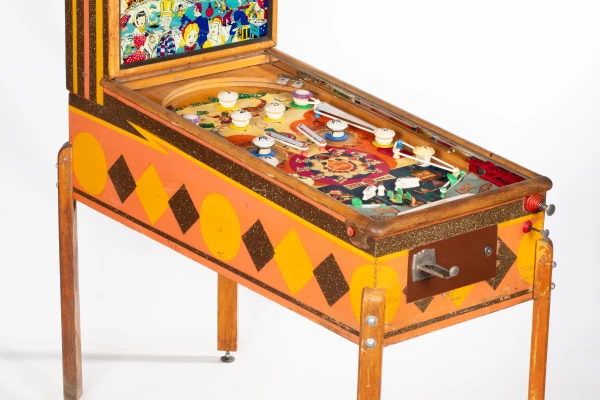 k-c-jones-208-34.jpg pinball machine - Preview image showing playfield artwork and design details