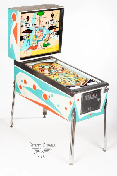 lady-luck-147-34.jpg pinball machine - Preview image showing playfield artwork and design details