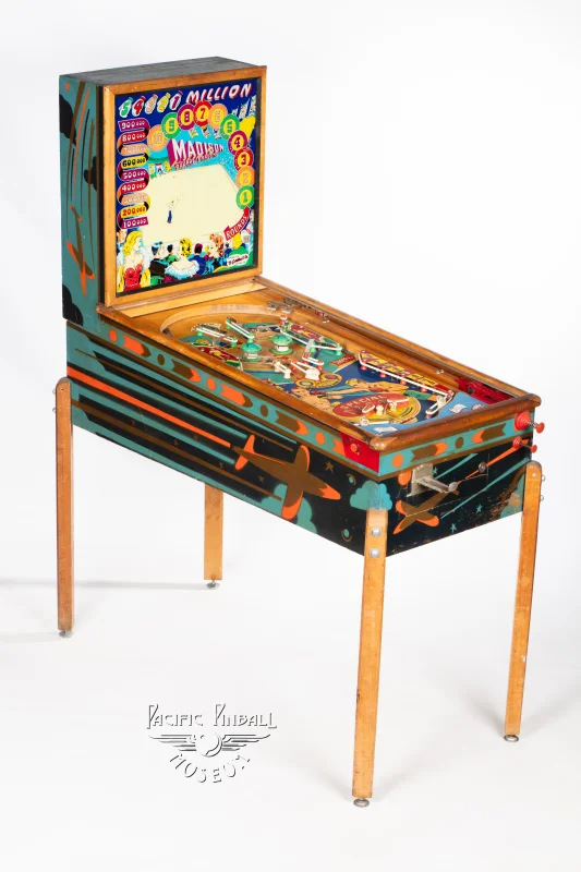 madison-square-gardens-215-34.jpg pinball machine - Preview image showing playfield artwork and design details