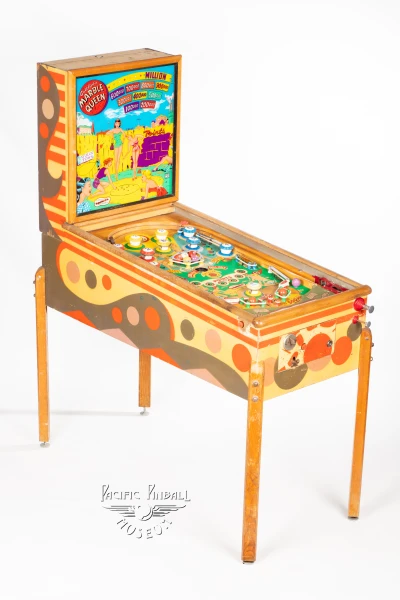 marble-queen-63-34.jpg pinball machine - Preview image showing playfield artwork and design details
