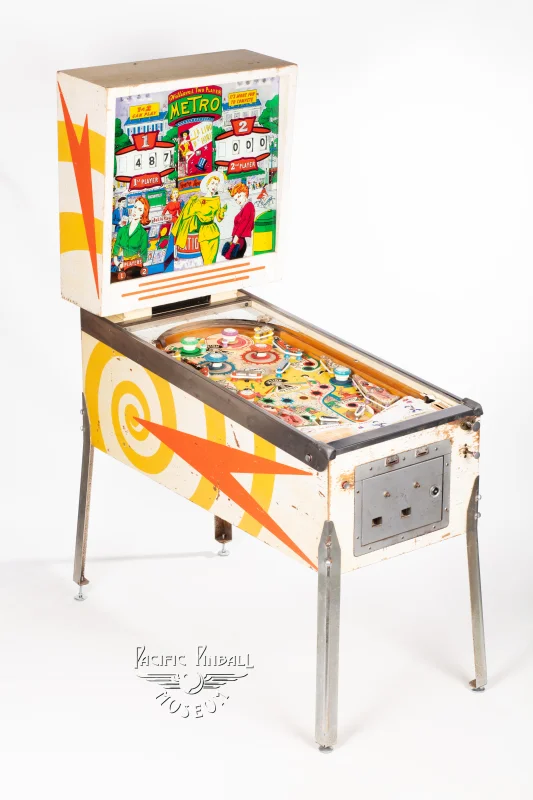 metro-1619-34.jpg pinball machine - Preview image showing playfield artwork and design details