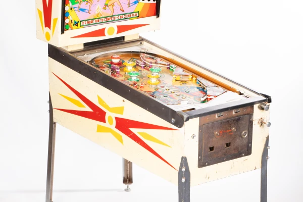 ppm-tom-tom-416-34-print.jpg pinball machine - Preview image showing playfield artwork and design details