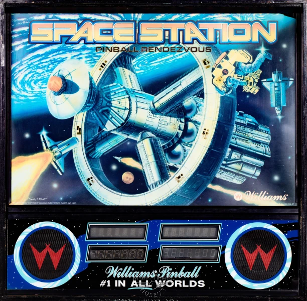 space-station-595-bg.jpg pinball machine - Preview image showing playfield artwork and design details