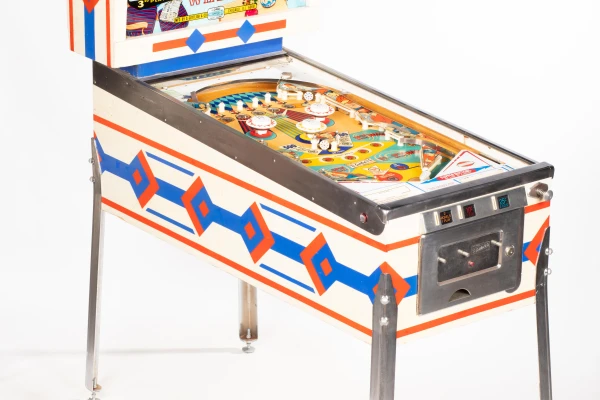 spin-wheel-197-34.jpg pinball machine - Preview image showing playfield artwork and design details