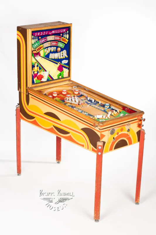 spot-bowler-219-34.jpg pinball machine - Preview image showing playfield artwork and design details