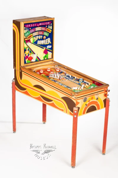 spot-bowler-219-34.jpg pinball machine - Preview image showing playfield artwork and design details