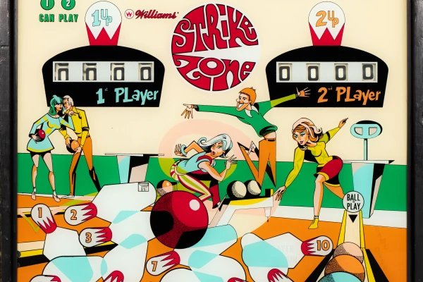 strike-zone-1078-bg.jpg pinball machine - Preview image showing playfield artwork and design details