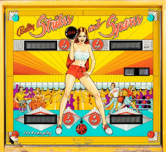 strikes-and-spares-24-bg.jpg pinball machine - Preview image showing playfield artwork and design details