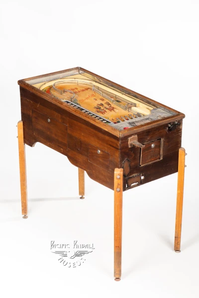 turf-champs-1186-34.jpg pinball machine - Preview image showing playfield artwork and design details