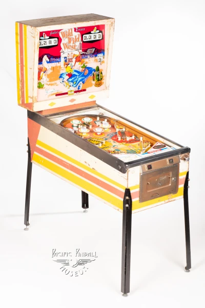 wild-wild-west-102-34.jpg pinball machine - Preview image showing playfield artwork and design details