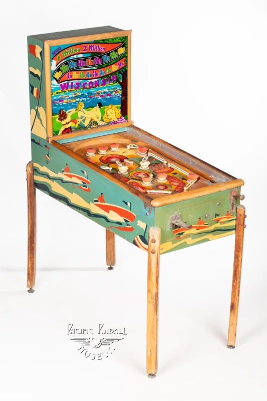 wisconsin-349-34.jpg pinball machine - Preview image showing playfield artwork and design details